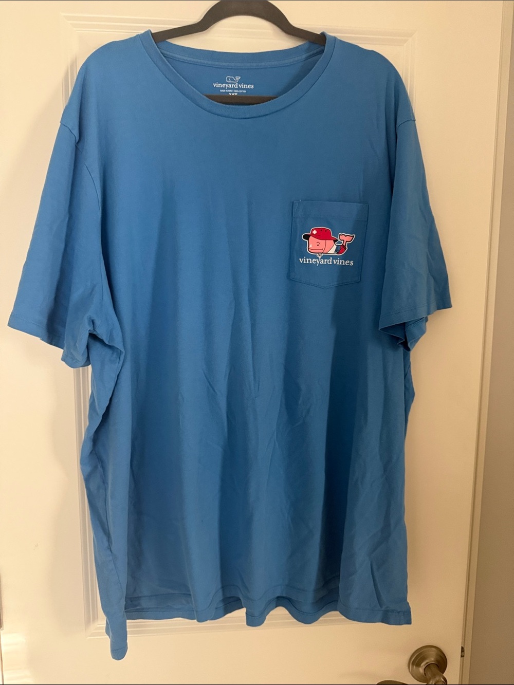Vineyard Vines Short-Sleeve Pocket Tee in Bright Blue with Whale Patch